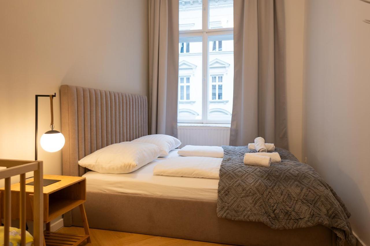 Spacious 110М2 Flat In The City Center Vienna Exterior photo