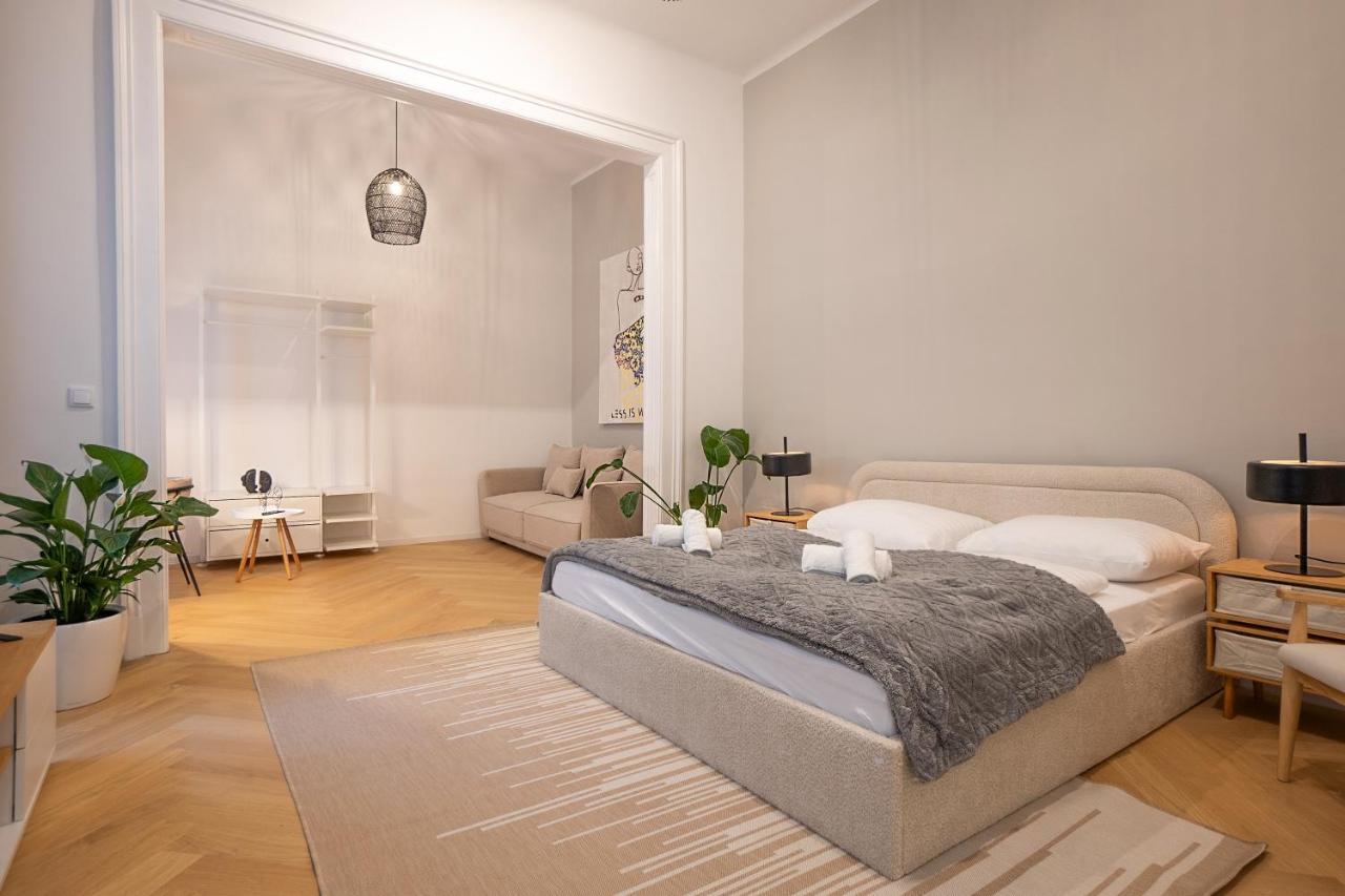 Spacious 110М2 Flat In The City Center Vienna Exterior photo