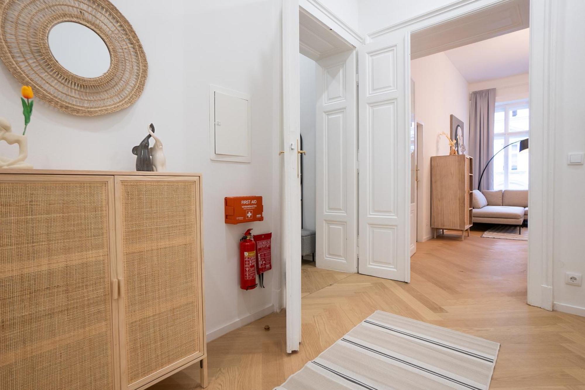 Spacious 110М2 Flat In The City Center Vienna Exterior photo
